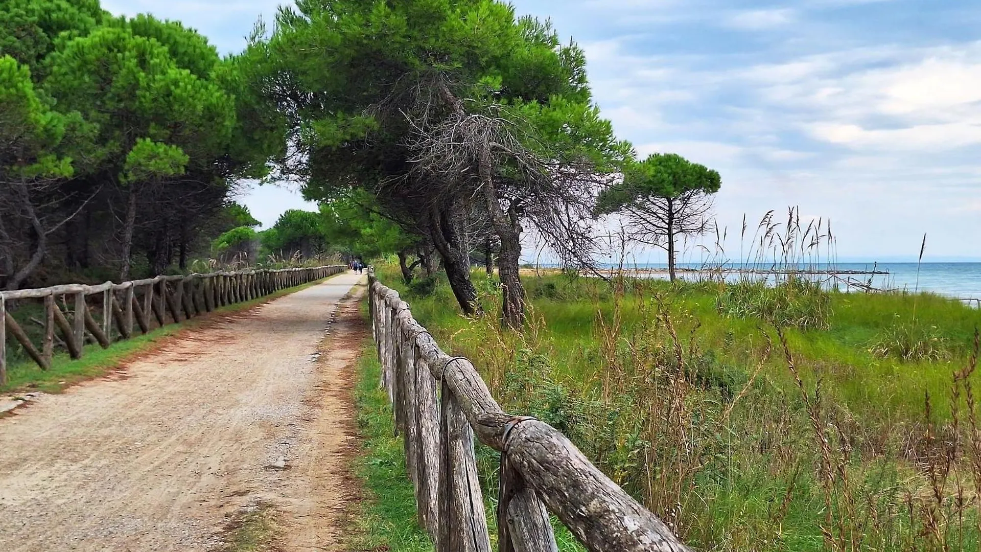 Cozy Two-Bedroom Apartment In A Seafront Building Bibione